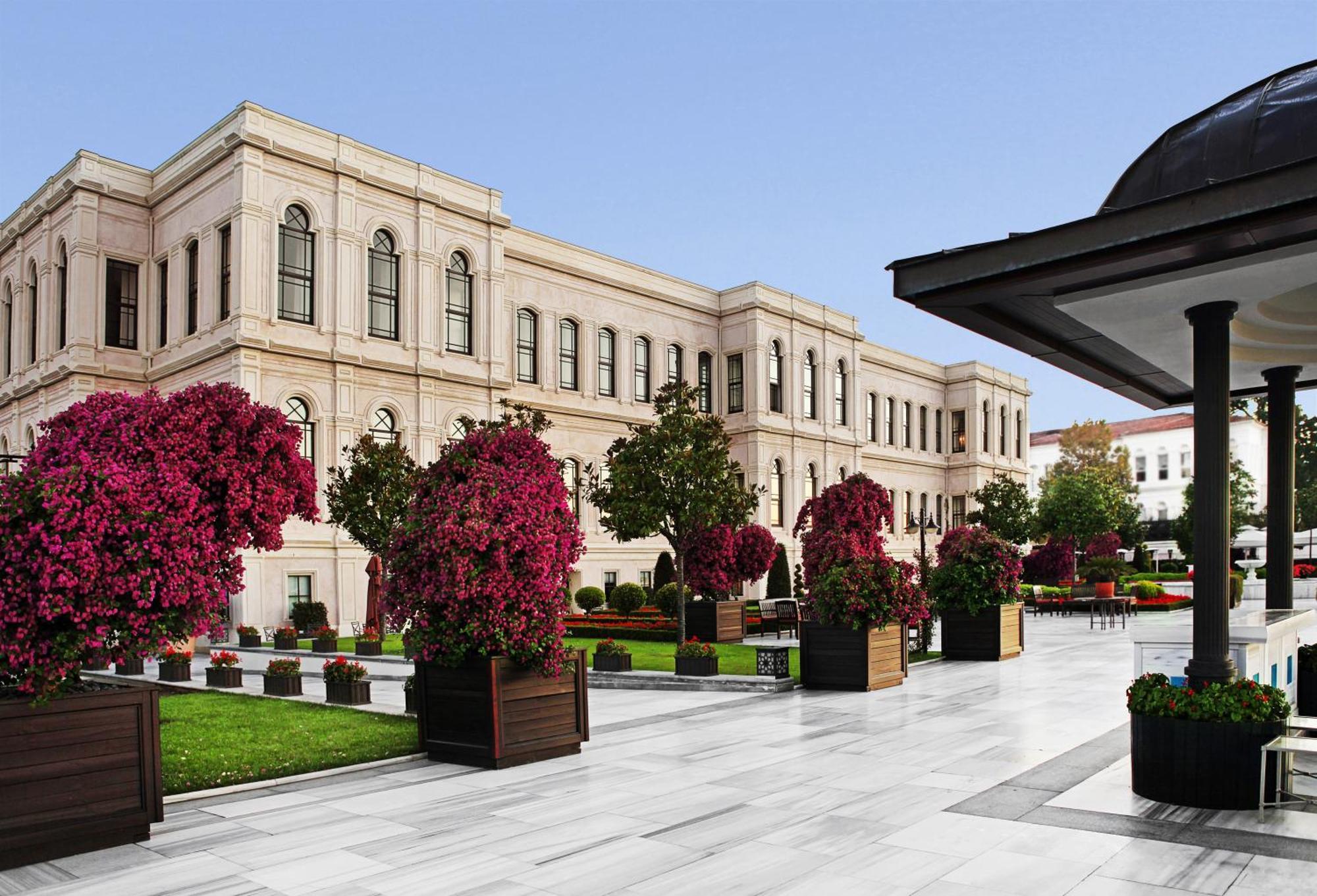 Four Seasons Hotel Istanbul At The Bosphorus Esterno foto