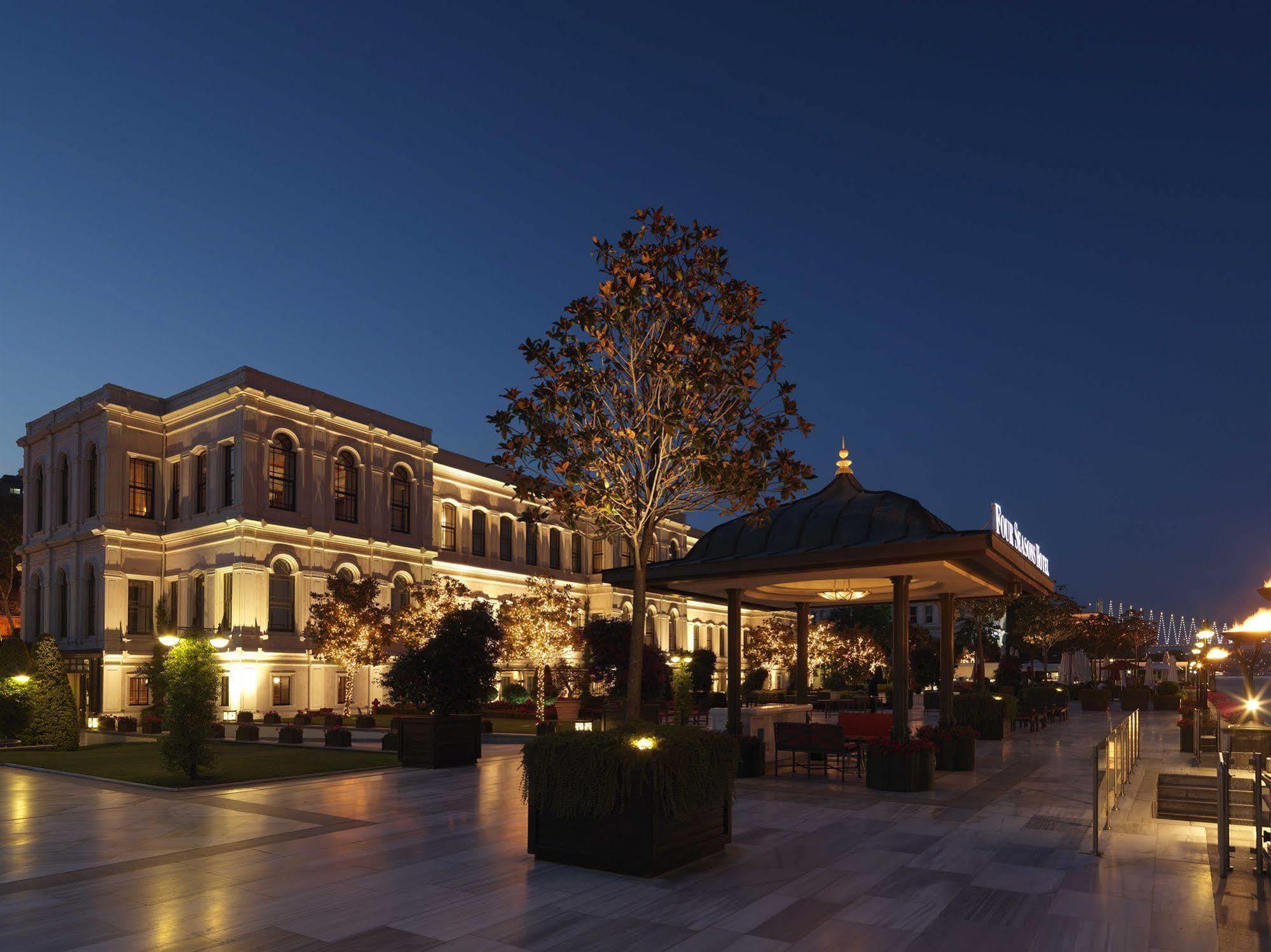 Four Seasons Hotel Istanbul At The Bosphorus Esterno foto