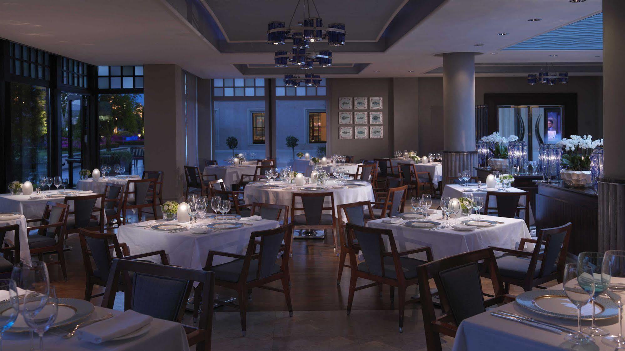 Four Seasons Hotel Istanbul At The Bosphorus Esterno foto